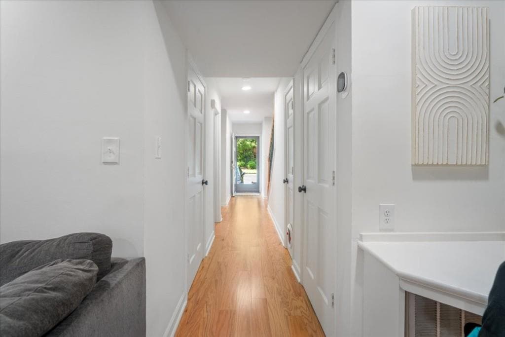 3 bedroom, 3 bathroom, 1,632 sq ft townhouse under contract at 47 Ivy Trail, Atlanta, GA 30342 — photo 10