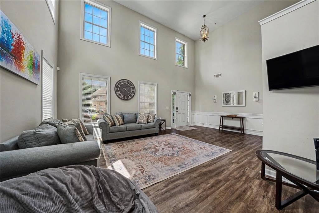 5 bedroom, 3 bathroom, 3,445 sq ft single family residence under contract at 4877 Arbor View Parkway, Acworth, GA 30101 — photo 2