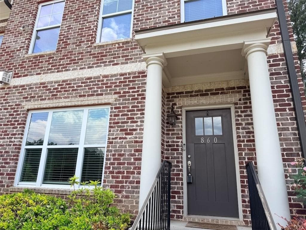 3 bedroom, 3 bathroom, 1,822 sq ft townhouse for rent at 860 Westmoreland Circle, Atlanta, GA 30318 for $2,790 a month — photo 2