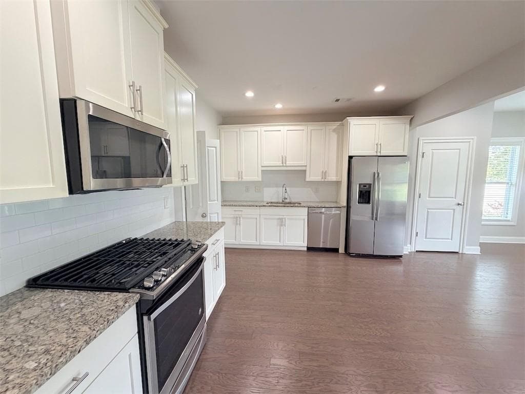3 bedroom, 3 bathroom, 1,822 sq ft townhouse for rent at 860 Westmoreland Circle, Atlanta, GA 30318 for $2,790 a month — photo 7