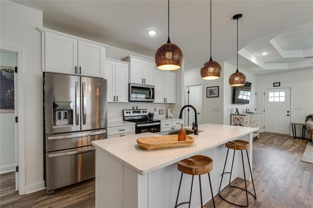 3 bedroom, 2 bathroom, 1,364 sq ft single family residence for sale at 411 Coahulla Creek Drive, Dalton, GA 30721 — photo 6
