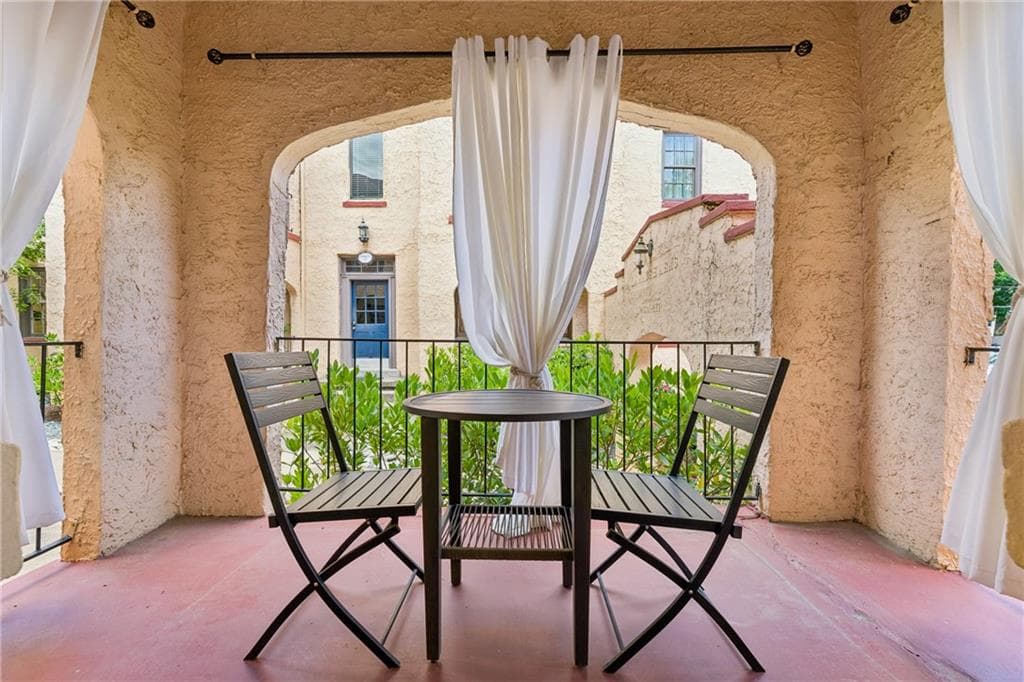 2 bedroom, 1 bathroom, 736 sq ft condominium for sale at 297 Atlanta Avenue 7, Atlanta, GA 30315 — photo 4