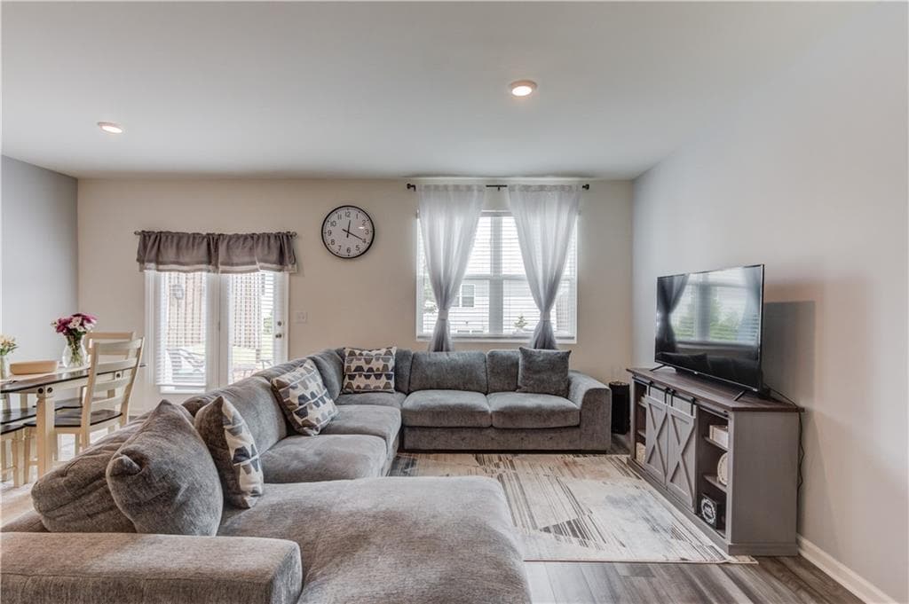 3 bedroom, 3 bathroom, 1,440 sq ft townhouse for sale at 60 Thetford Way, Winder, GA 30680 — photo 9