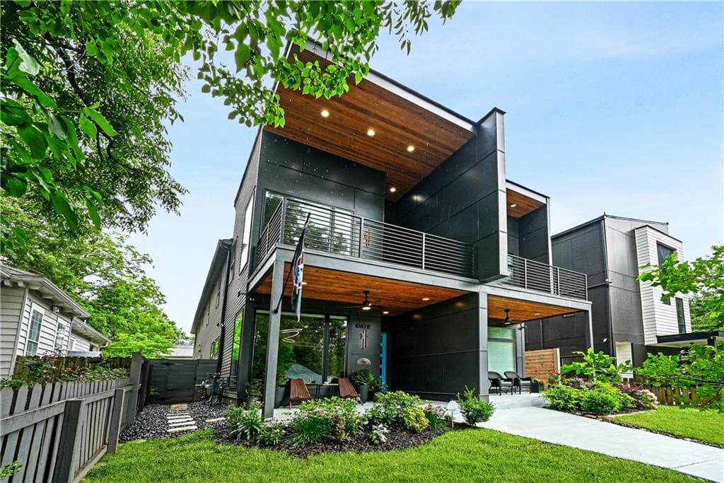 4 bedroom, 3 bathroom, 2,304 sq ft townhouse sold at 1087 Kirkwood Avenue B, Atlanta, GA 30316