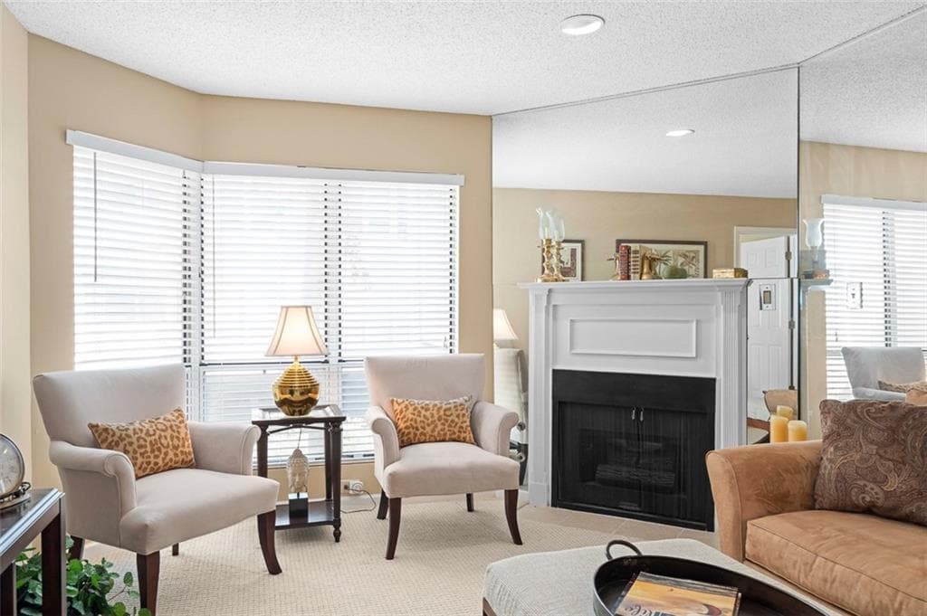 1 bedroom, 1 bathroom, 680 sq ft condominium for sale at 244 13th Street 107, Atlanta, GA 30309 — photo 6