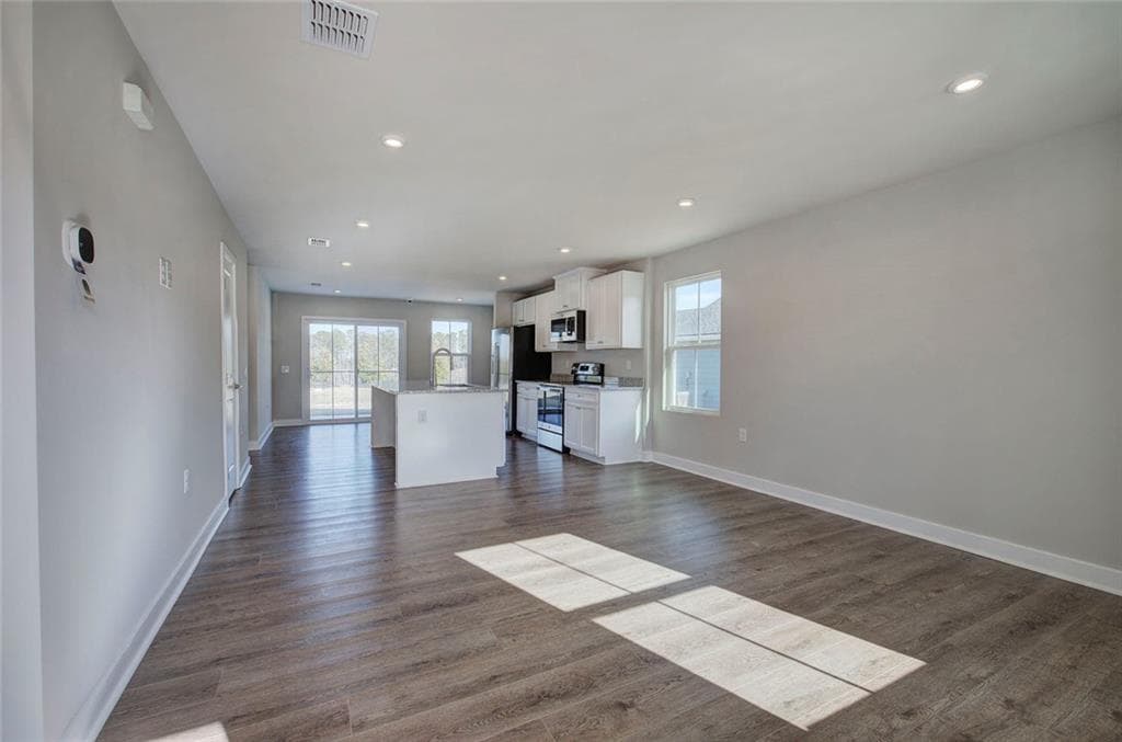 2 bedroom, 2 bathroom, 1,574 sq ft single family residence for sale at 228 Serenity Road, Dallas, GA 30132 — photo 2