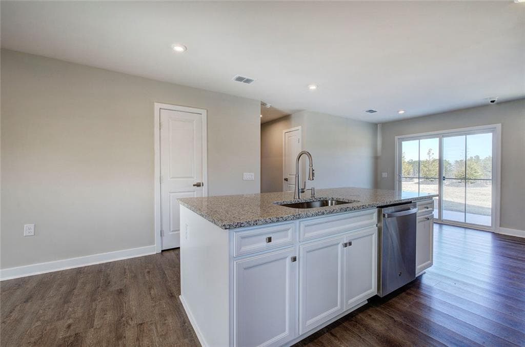 2 bedroom, 2 bathroom, 1,574 sq ft single family residence for sale at 228 Serenity Road, Dallas, GA 30132 — photo 5