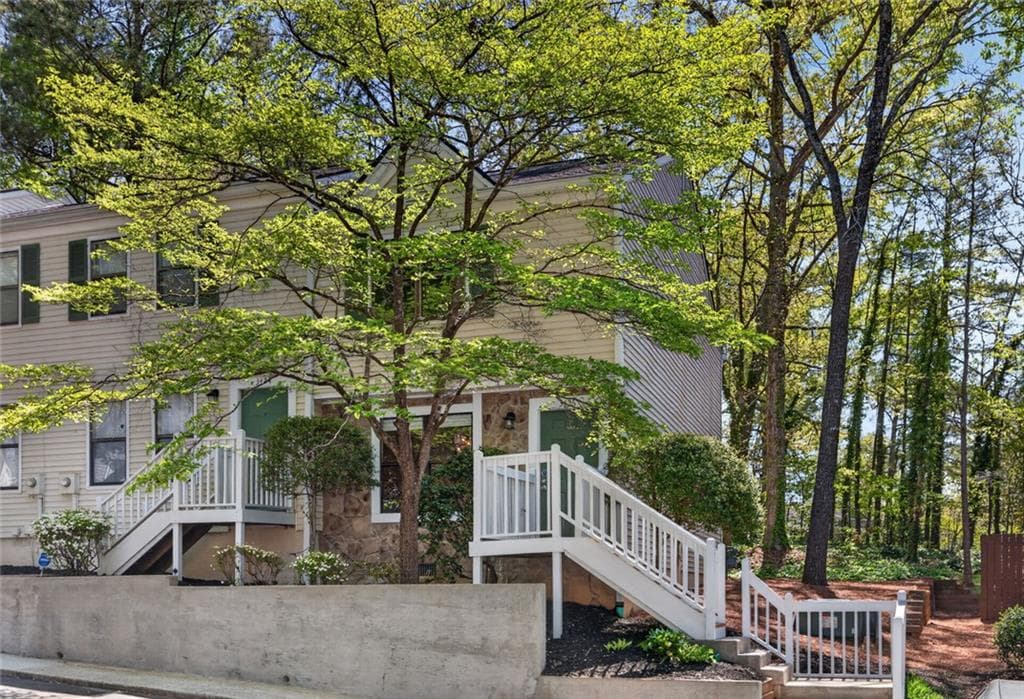 2 bedroom, 3 bathroom, 1,136 sq ft townhouse for sale at 3426 September Morning, Peachtree Corners, GA 30092