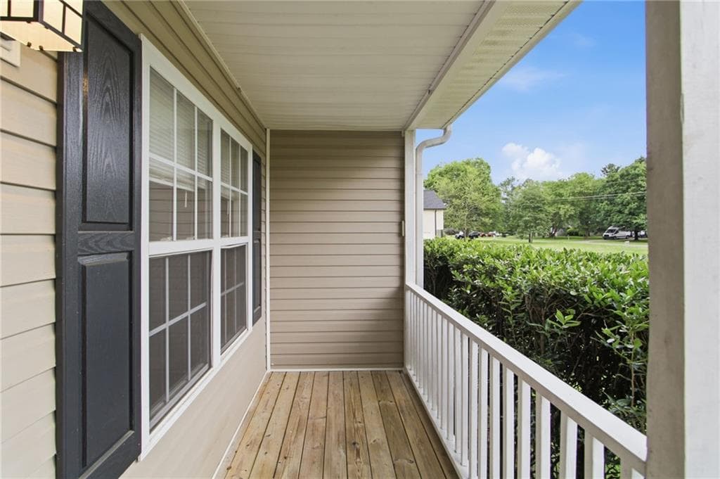 3 bedroom, 2 bathroom, 1,263 sq ft single family residence for sale at 32 Saddle Lane, Cartersville, GA 30121 — photo 2