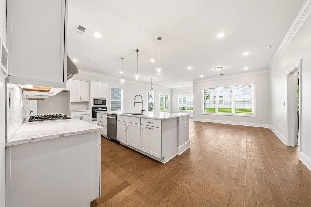 3 bedroom, 3 bathroom, 2,864 sq ft single family residence for sale at 261 Vinca Circle, Kennesaw, GA 30144 — photo 5