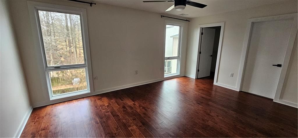 2 bedroom, 3 bathroom, 1,832 sq ft townhouse for sale at 1345 Stirling Court, Atlanta, GA 30318 — photo 4