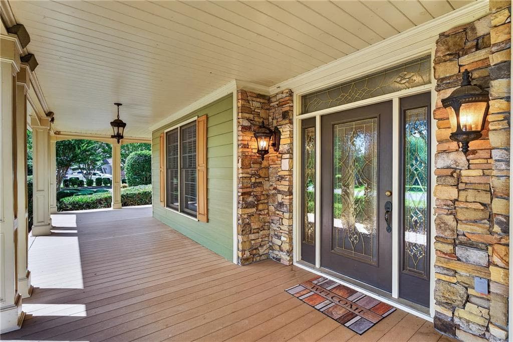5 bedroom, 6 bathroom, 5,282 sq ft single family residence for sale at 514 Ridgemont Drive, Ellijay, GA 30536 — photo 5