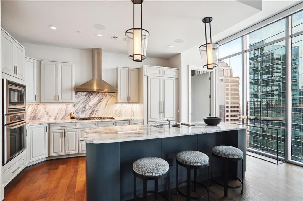 2 bedroom, 3 bathroom, 2,289 sq ft condominium for rent at 1065 Peachtree Street 3005, Atlanta, GA 30309 for $6,950 a month — photo 3
