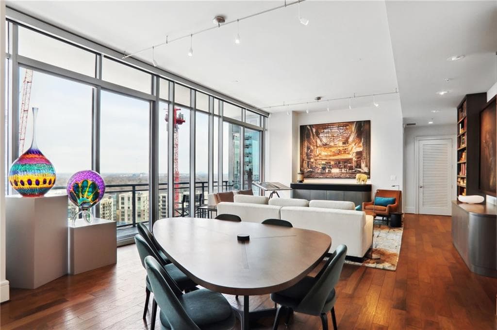 2 bedroom, 3 bathroom, 2,289 sq ft condominium for rent at 1065 Peachtree Street 3005, Atlanta, GA 30309 for $6,950 a month — photo 7