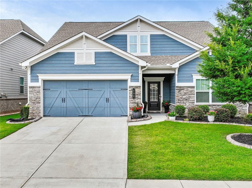 3 bedroom, 3 bathroom, 2,766 sq ft single family residence for sale at 532 Barlow Place, Grayson, GA 30017