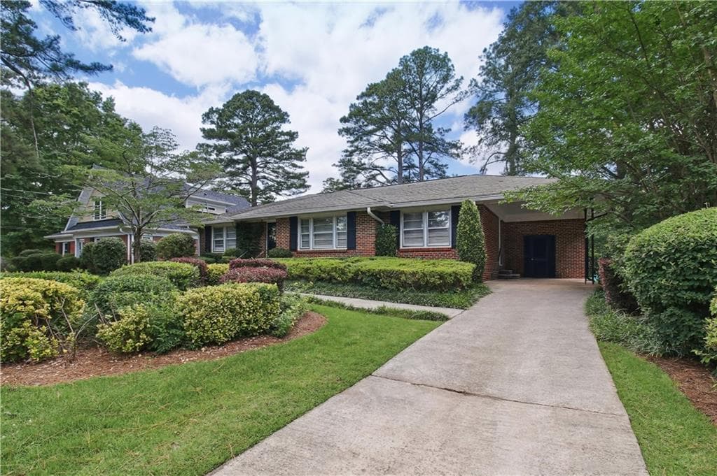 3 bedroom, 2 bathroom, 2,139 sq ft single family residence for sale at 1507 Knollwood Terrace, Decatur, GA 30033 — photo 3
