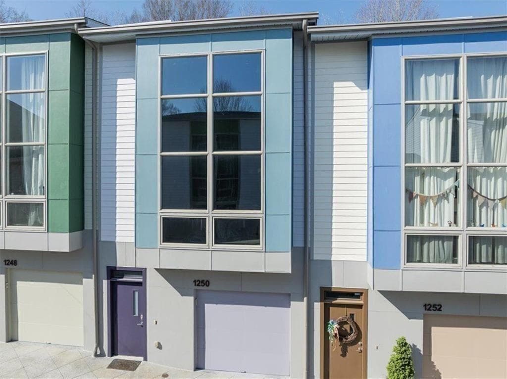 2 bedroom, 3 bathroom, 1,224 sq ft other for rent at 1250 Breuer Mews, Atlanta, GA 30318 for $2,750 a month — photo 1 of 48