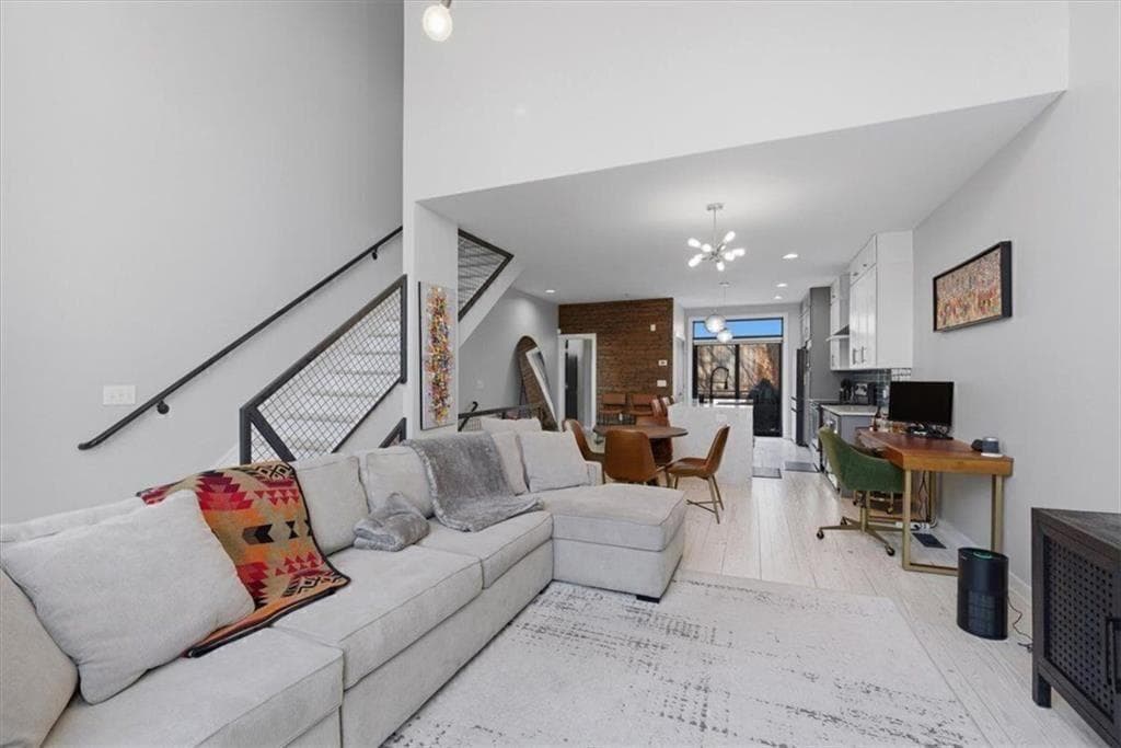 2 bedroom, 3 bathroom, 1,224 sq ft other for rent at 1250 Breuer Mews, Atlanta, GA 30318 for $2,750 a month — photo 7
