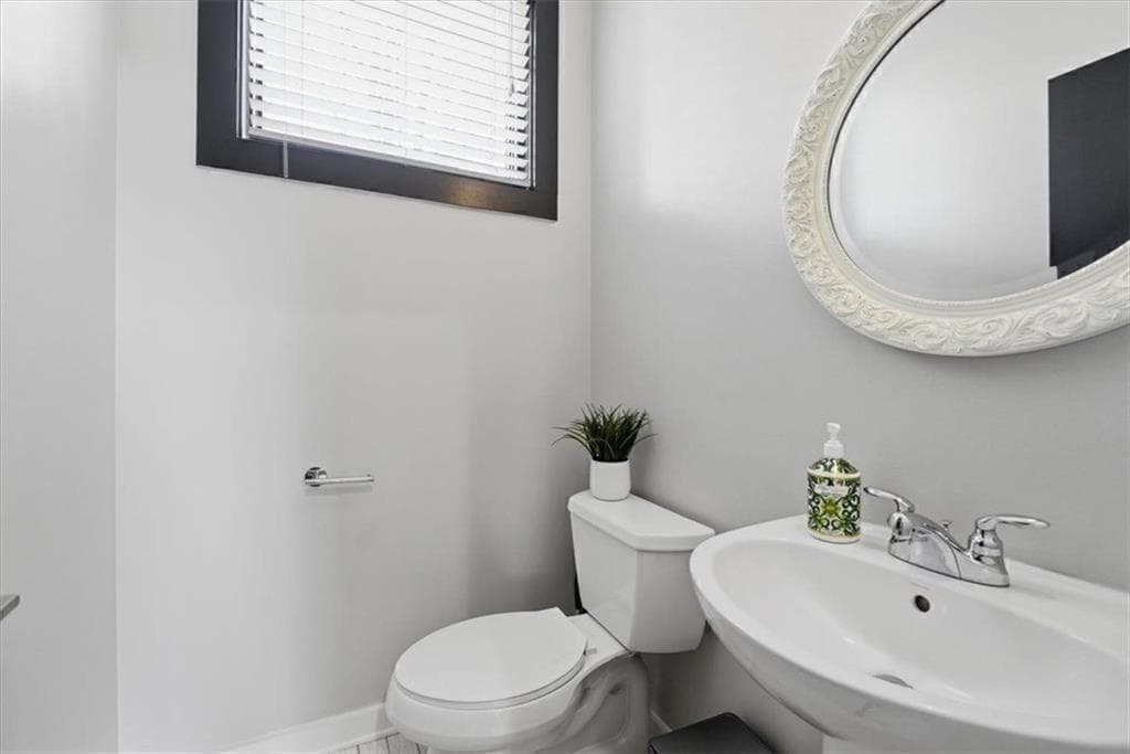 2 bedroom, 3 bathroom, 1,224 sq ft other for rent at 1250 Breuer Mews, Atlanta, GA 30318 for $2,750 a month — photo 9