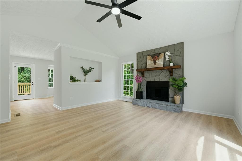 3 bedroom, 2 bathroom, 2,302 sq ft single family residence for sale at 6231 Emerald Springs Drive, Acworth, GA 30102 — photo 2