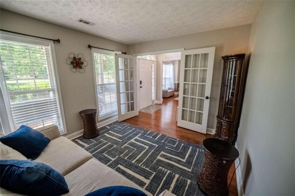 5 bedroom, 3 bathroom, 2,643 sq ft single family residence for sale at 917 Ivy Brook Court, Mcdonough, GA 30253 — photo 5