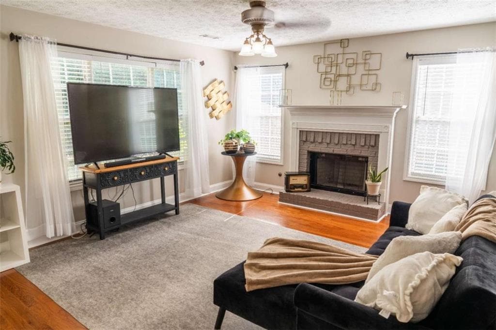 5 bedroom, 3 bathroom, 2,643 sq ft single family residence for sale at 917 Ivy Brook Court, Mcdonough, GA 30253 — photo 6