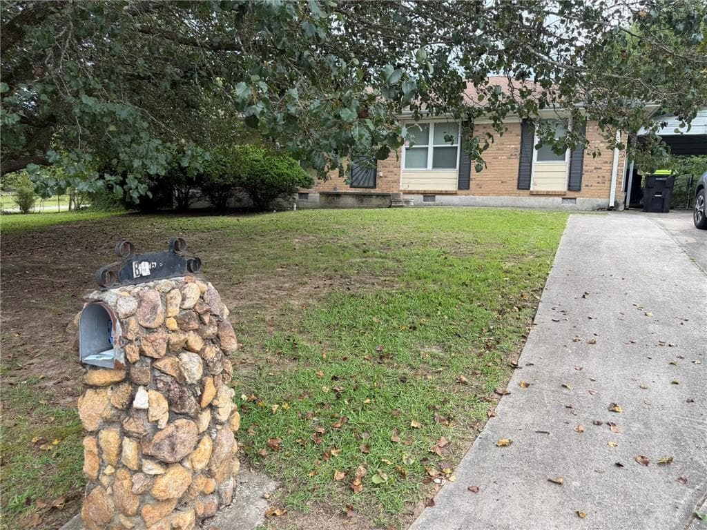 3 bedroom, 2 bathroom, 1,275 sq ft single family residence under contract at 8969 Cornell Drive, Jonesboro, GA 30238 — photo 6