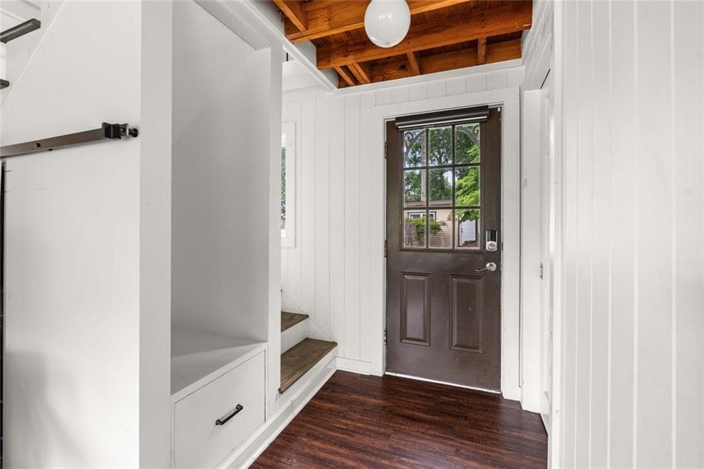 2 bedroom, 1 bathroom, 1,206 sq ft single family residence for sale at 199 Nottely View, Blairsville, GA 30512 — photo 3