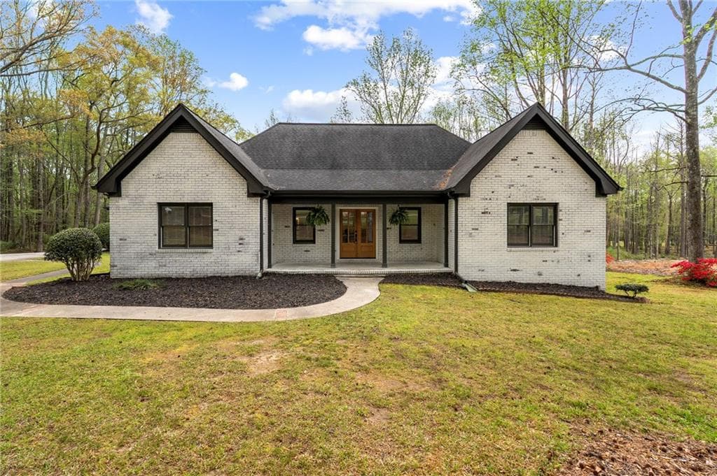 5 bedroom, 4 bathroom, 2,850 sq ft single family residence under contract at 3107 Hammock Creek Court, Conyers, GA 30012