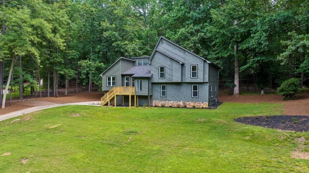 4 bedroom, 2 bathroom, 2,584 sq ft single family residence for sale at 926 Allatoona Road, Woodstock, GA 30189 — photo 2