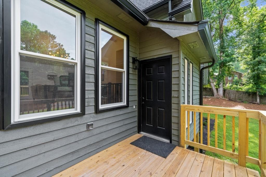 4 bedroom, 2 bathroom, 2,584 sq ft single family residence for sale at 926 Allatoona Road, Woodstock, GA 30189 — photo 4