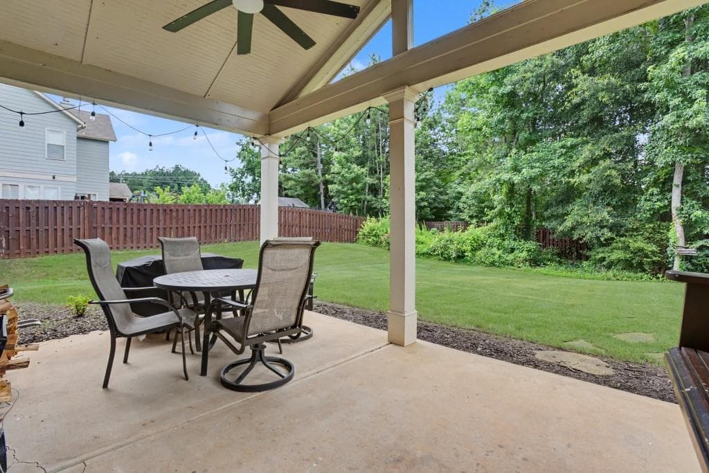 5 bedroom, 3 bathroom, 2,616 sq ft single family residence for sale at 111 Merganser Drive, Jefferson, GA 30549 — photo 3