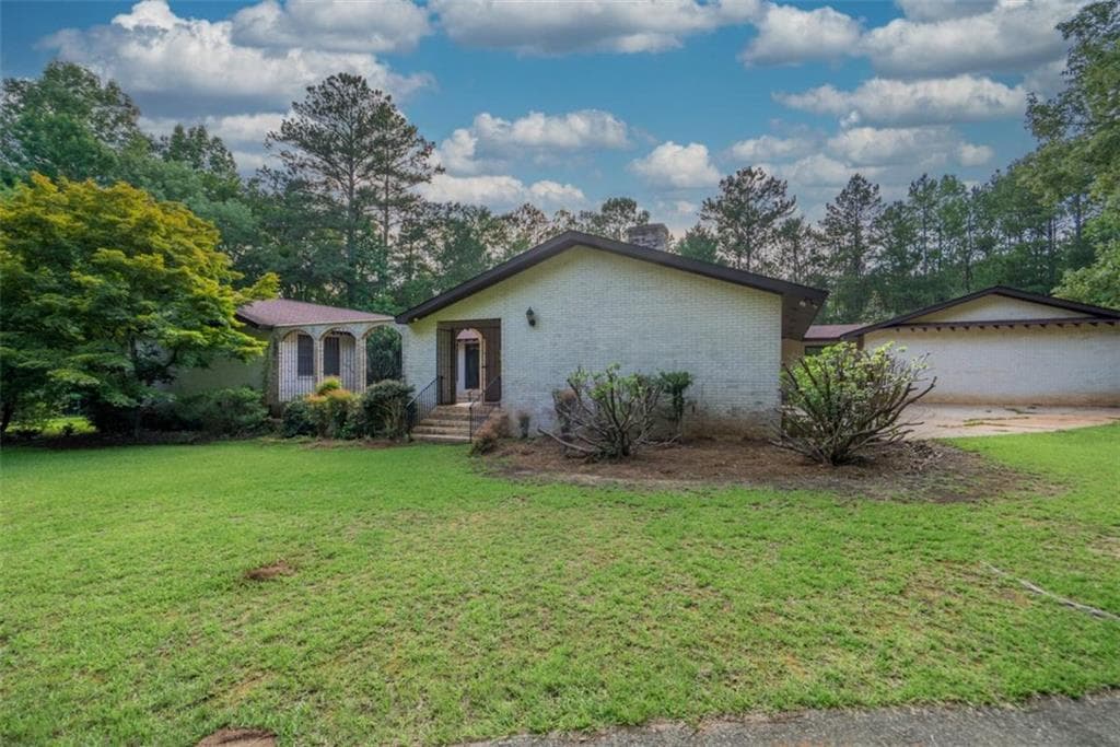4 bedroom, 3 bathroom, 3,532 sq ft single family residence for sale at 882B GAISSERT CHURCH Road, Sparta, GA 31087 — photo 2