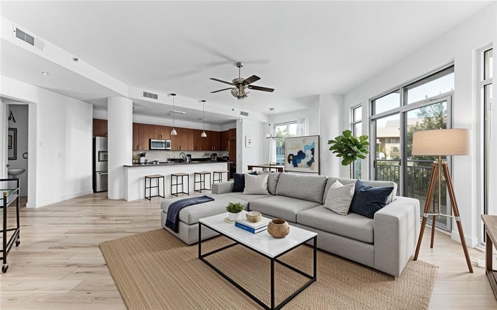 2 bedroom, 3 bathroom, 1,489 sq ft condominium under contract at 711 Cosmopolitan Drive 207, Atlanta, GA 30324 — photo 6