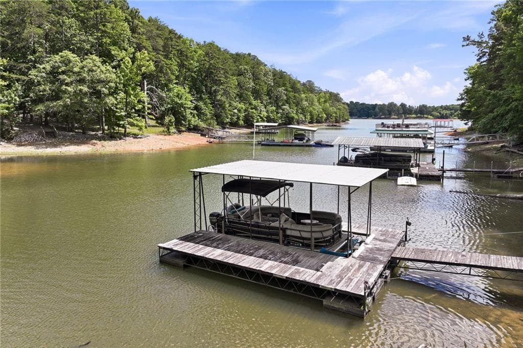 4 bedroom, 3 bathroom, 2,028 sq ft single family residence for sale at 3721 Griffin Drive, Gainesville, GA 30506 — photo 3