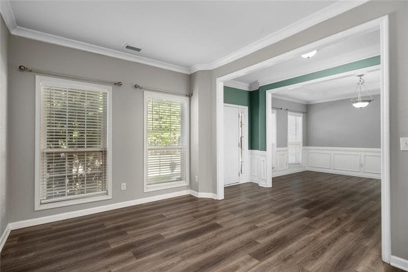 4 bedroom, 3 bathroom, 2,568 sq ft single family residence for rent at 4220 Hunters Green Way, Kennesaw, GA 30144 for $2,750 a month — photo 2