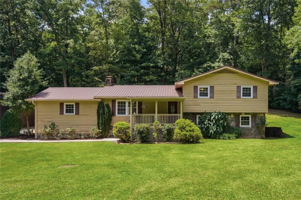 3 bedroom, 2 bathroom, 2,043 sq ft single family residence for sale at 2982 W State Rte 382, Ellijay, GA 30540 — photo 1 of 28