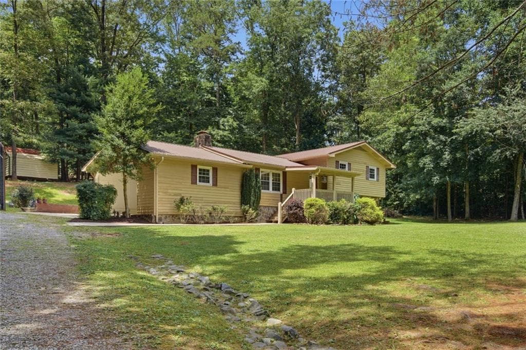 3 bedroom, 2 bathroom, 2,043 sq ft single family residence for sale at 2982 W State Rte 382, Ellijay, GA 30540 — photo 5