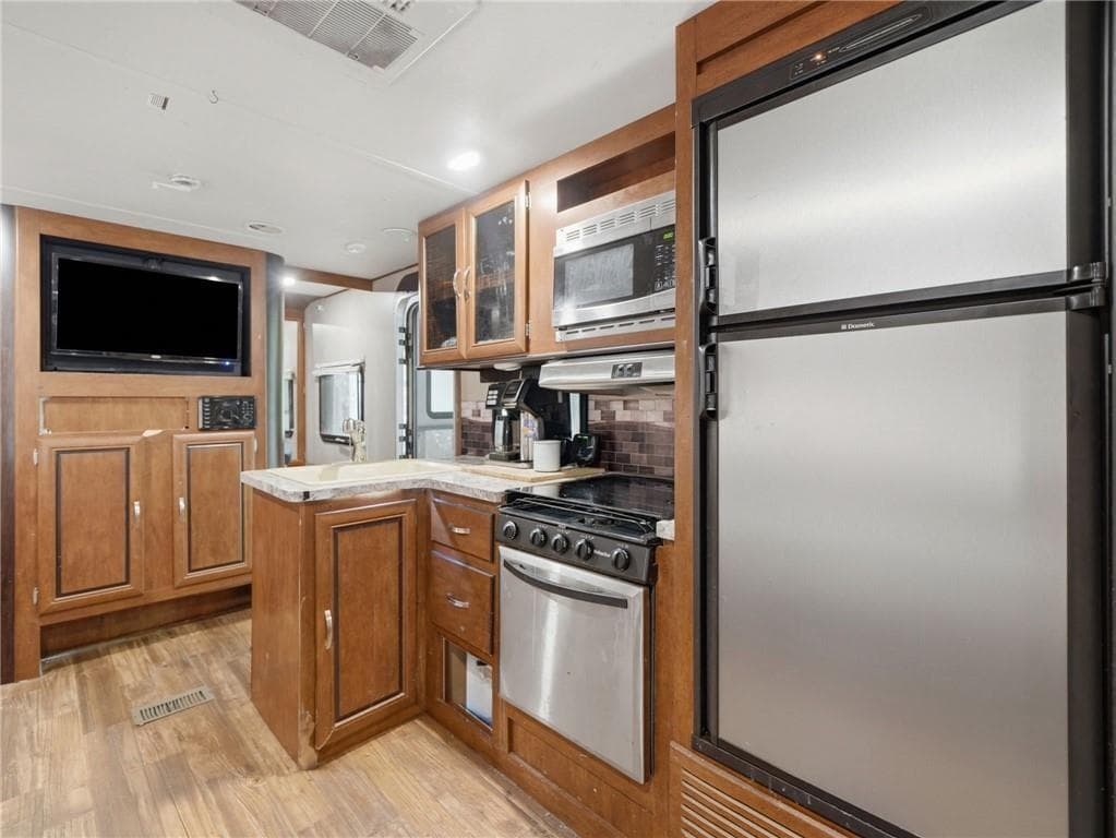 2 bedroom, 1 bathroom, 250 sq ft single family residence for sale at 156 13th Street, Ellijay, GA 30540 — photo 5
