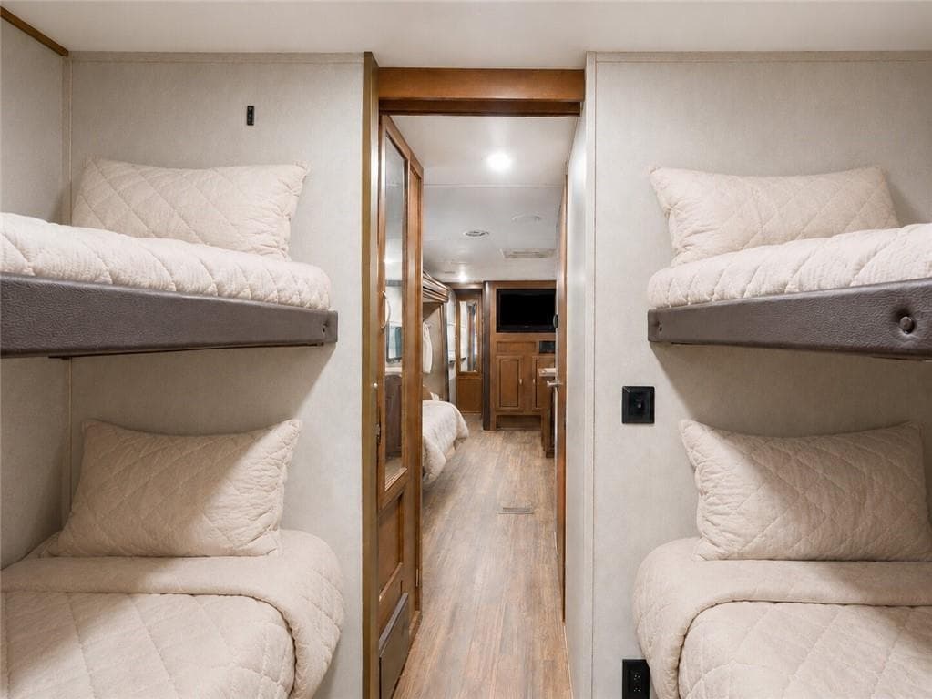 2 bedroom, 1 bathroom, 250 sq ft single family residence for sale at 156 13th Street, Ellijay, GA 30540 — photo 7