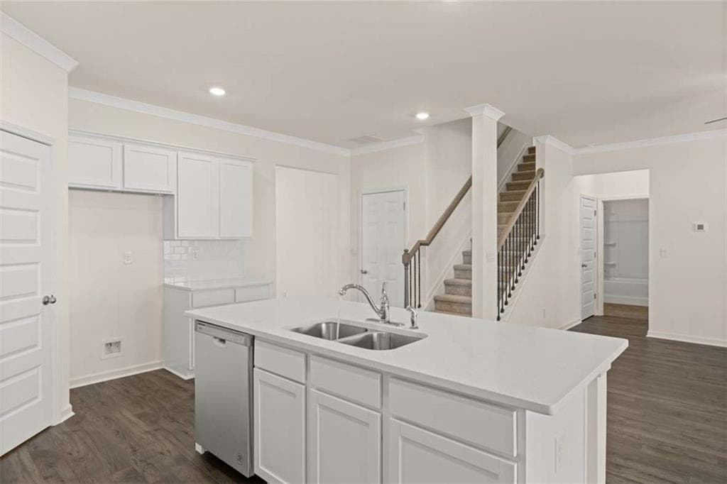 5 bedroom, 3 bathroom, 2,614 sq ft single family residence for sale at 3099 Champions Way, Loganville, GA 30052 — photo 7
