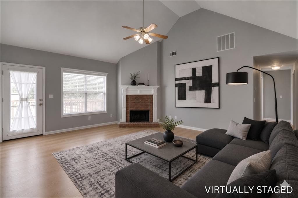 4 bedroom, 2 bathroom, 2,060 sq ft single family residence under contract at 352 Olde Wick Trail, Hoschton, GA 30548 — photo 5