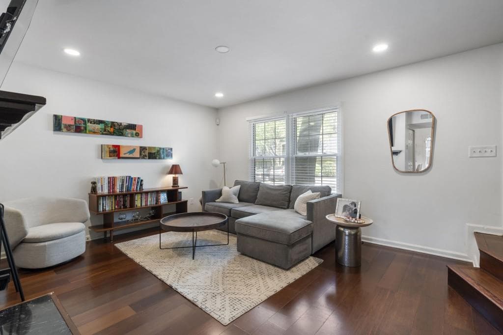2 bedroom, 3 bathroom, 1,300 sq ft townhouse under contract at 56 Cantey Place, Atlanta, GA 30327 — photo 5