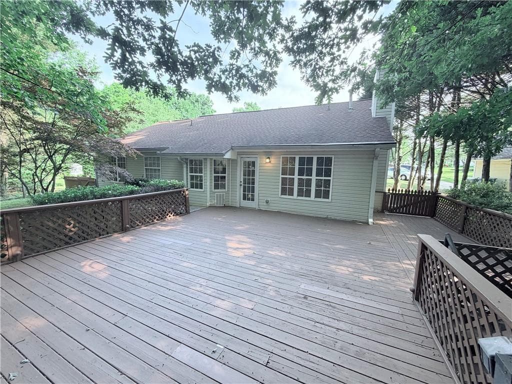 3 bedroom, 2 bathroom, 1,441 sq ft single family residence for rent at 324 Amelia Garden Way, Lawrenceville, GA 30045 for $2,000 a month — photo 6