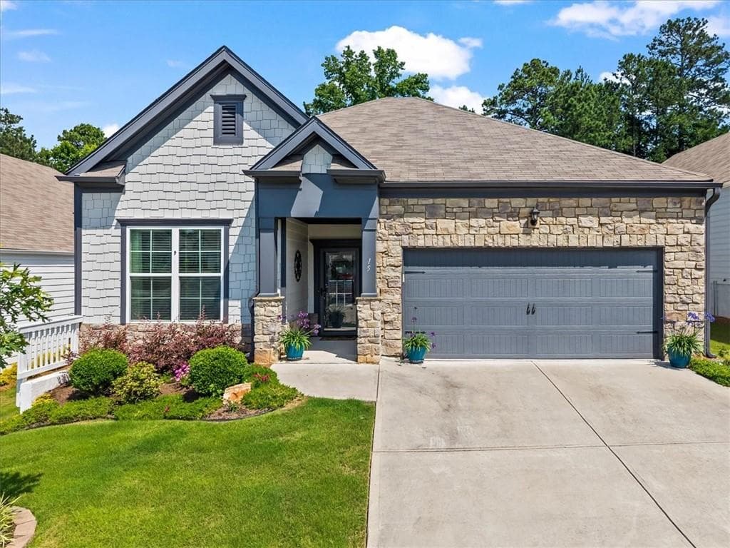 3 bedroom, 2 bathroom, 1,618 sq ft single family residence for sale at 15 S Cornucopia Bend, Dallas, GA 30132 — photo 1 of 43