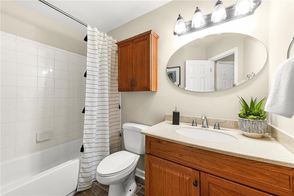 2 bedroom, 2 bathroom, 1,008 sq ft condominium for sale at 2174 River Heights Court, Marietta, GA 30067 — photo 10