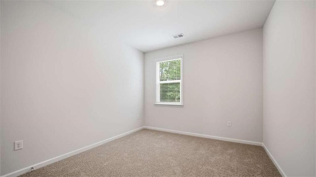 5 bedroom, 4 bathroom, 3,166 sq ft single family residence for sale at 3038 Champions Way, Loganville, GA 30052 — photo 5