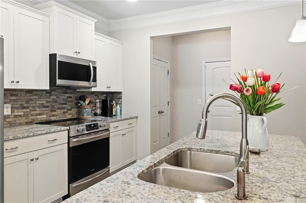 3 bedroom, 3 bathroom, 1,976 sq ft townhouse under contract at 419 Crescent Woode Drive, Dallas, GA 30157 — photo 8