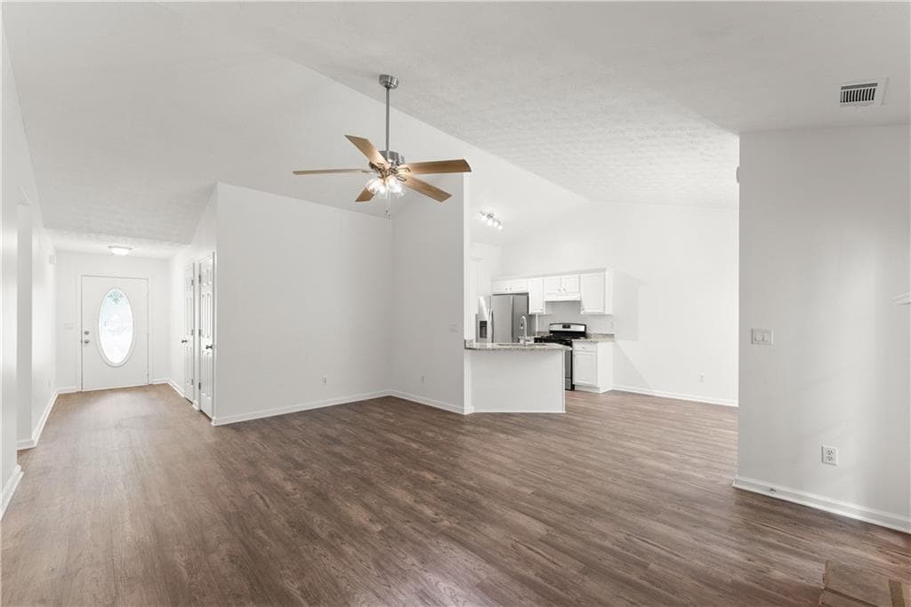 3 bedroom, 2 bathroom, 1,588 sq ft single family residence for sale at 6000 Devonshire Drive, Flowery Branch, GA 30542 — photo 9