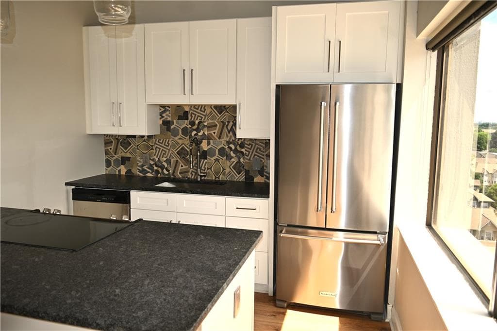 1 bedroom, 1 bathroom, 813 sq ft condominium for rent at 120 Ralph Mcgill Boulevard 809, Atlanta, GA 30308 for $1,595 a month — photo 9
